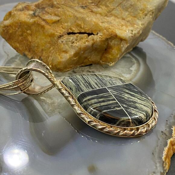 Sterling Teardrop Zebra Stone w/17" Liquid Silver Necklace, Desert Rose Trading - Picture 3 of 10